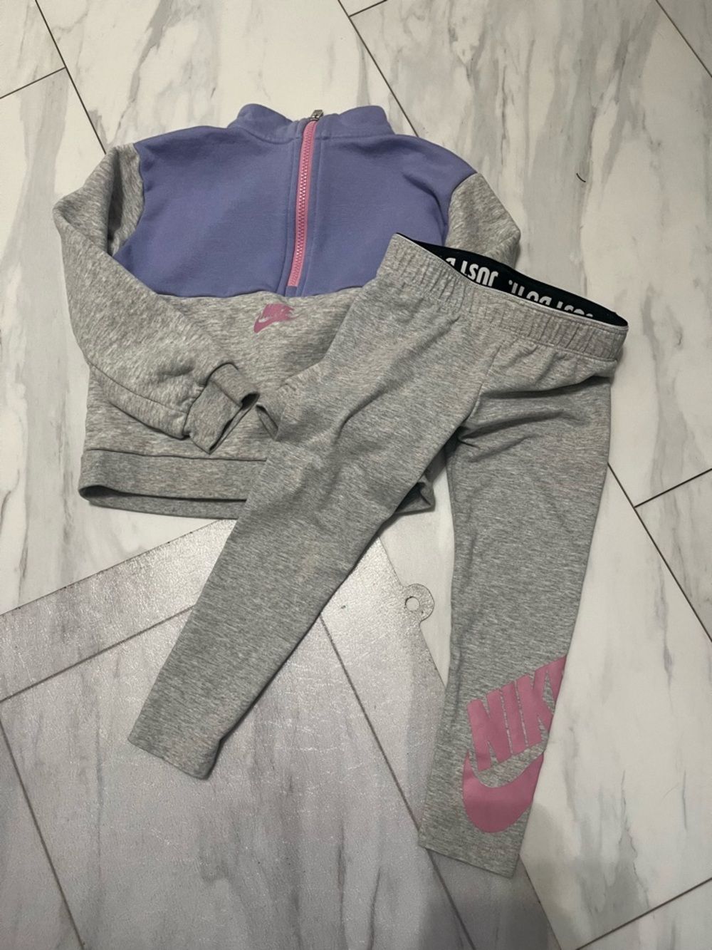 Nike girl outfit